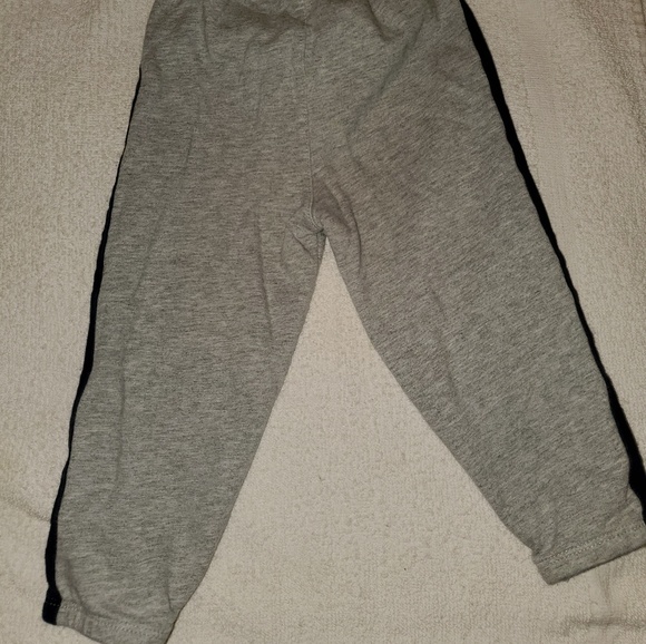 Nike grey and navy sweatpants - Picture 3 of 3